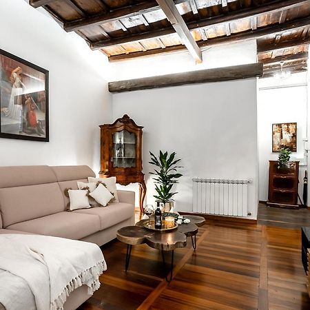 Trevi Fountain Luxury Guest House Roma Ngoại thất bức ảnh