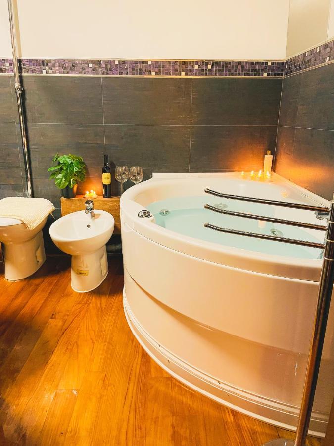 Trevi Fountain Luxury Guest House Roma Ngoại thất bức ảnh