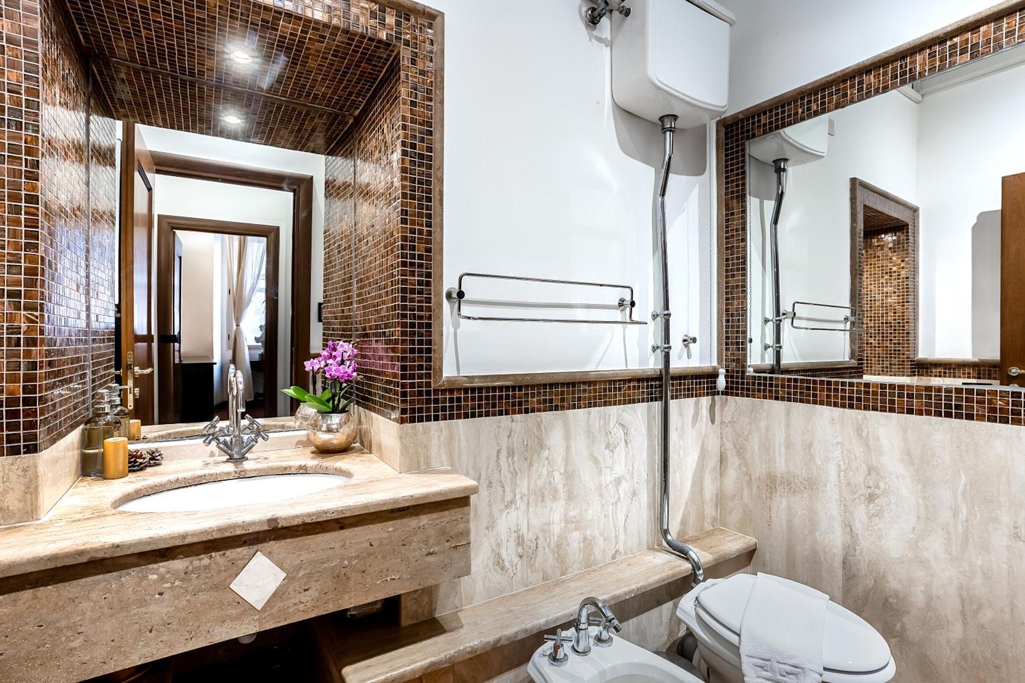 Trevi Fountain Luxury Guest House Roma Ngoại thất bức ảnh